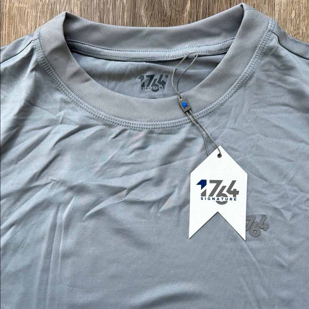 Signature Gray Long Sleeve Tee Crew Neck Relaxed Fit